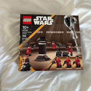 LEGO Star Wars Clone Cadet Training Set - Red and Black